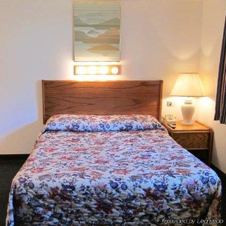 Cozy Cove Beachfront Resort Inn Линкольн-Сити Номер фото