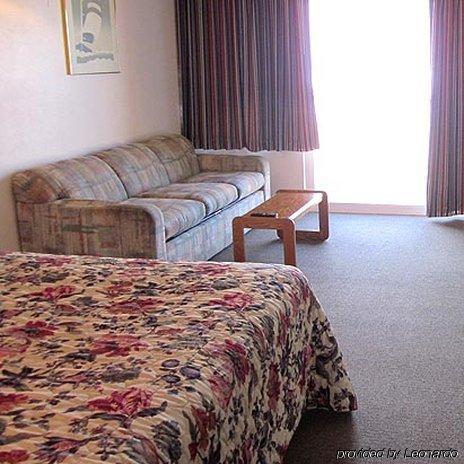 Cozy Cove Beachfront Resort Inn Линкольн-Сити Номер фото
