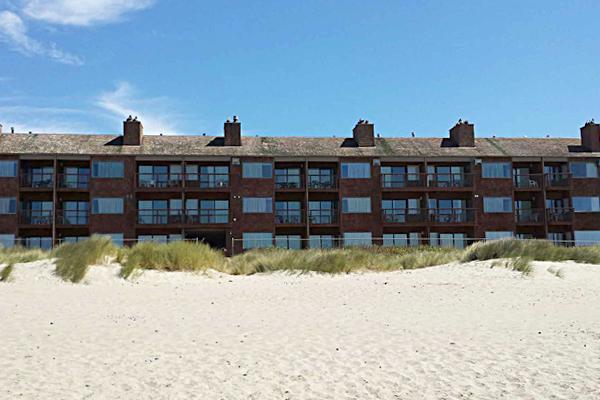Cozy Cove Beachfront Resort Inn Линкольн-Сити Экстерьер фото