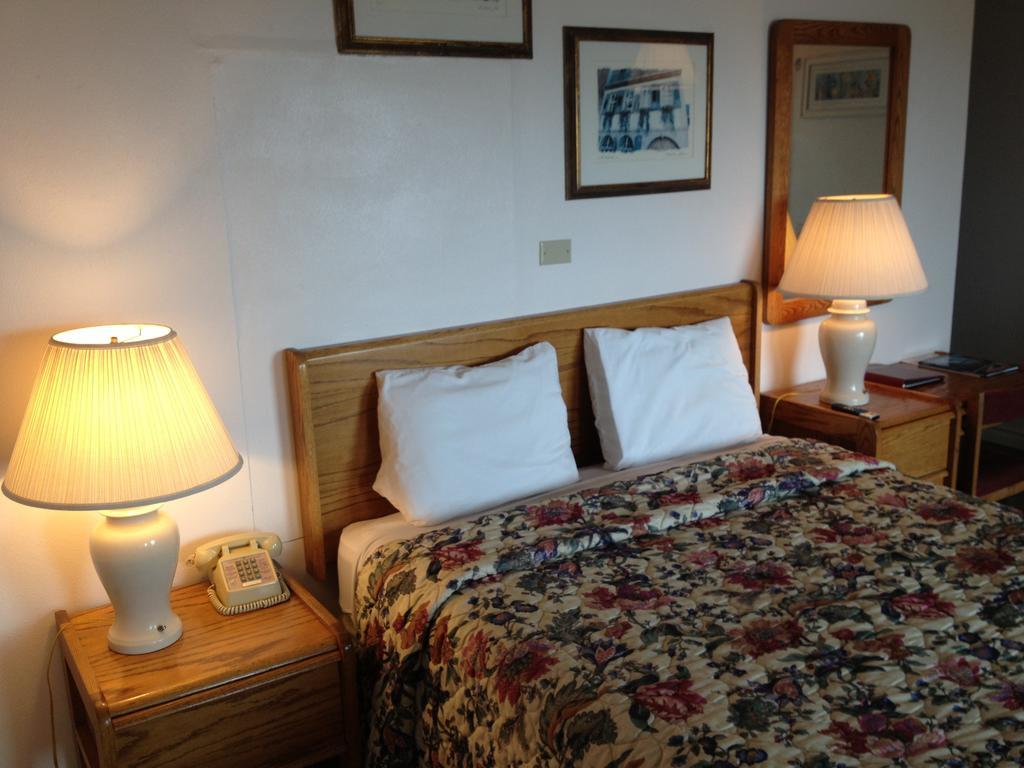 Cozy Cove Beachfront Resort Inn Линкольн-Сити Экстерьер фото
